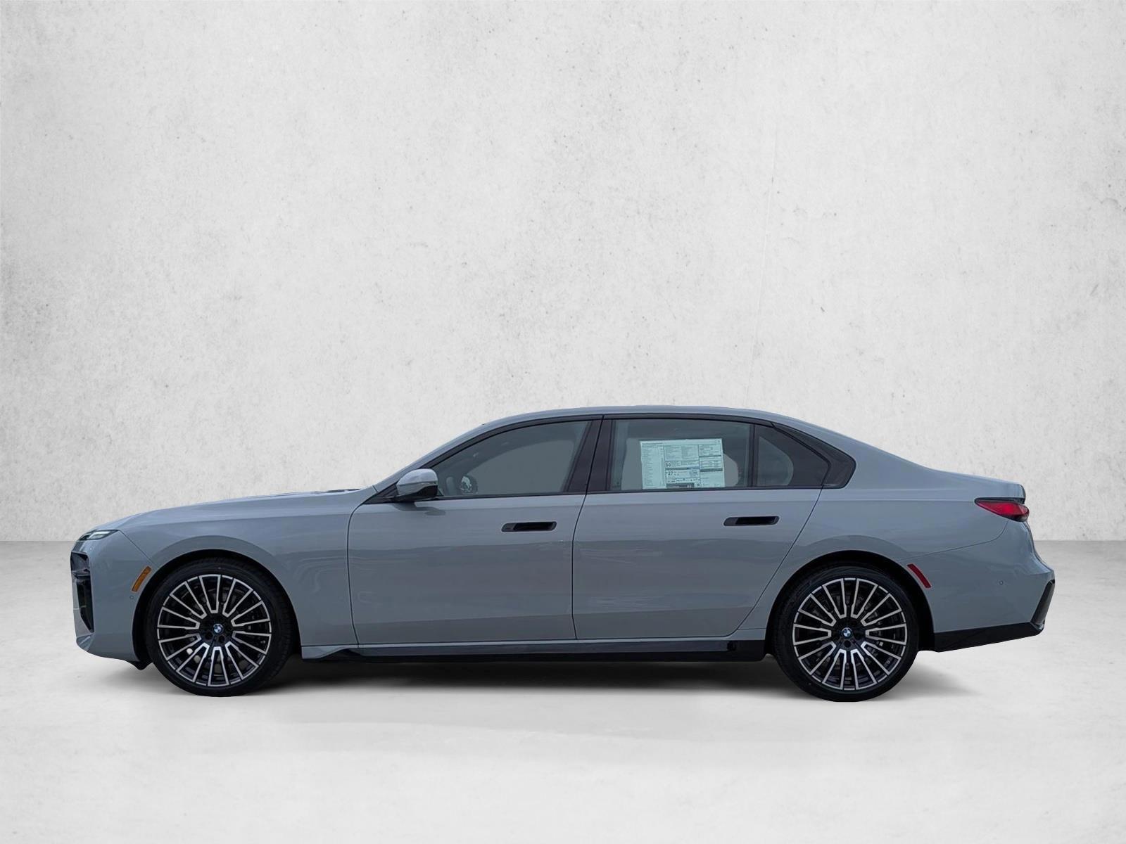 Thumbnail: 2026 BMW 7 Series - 2