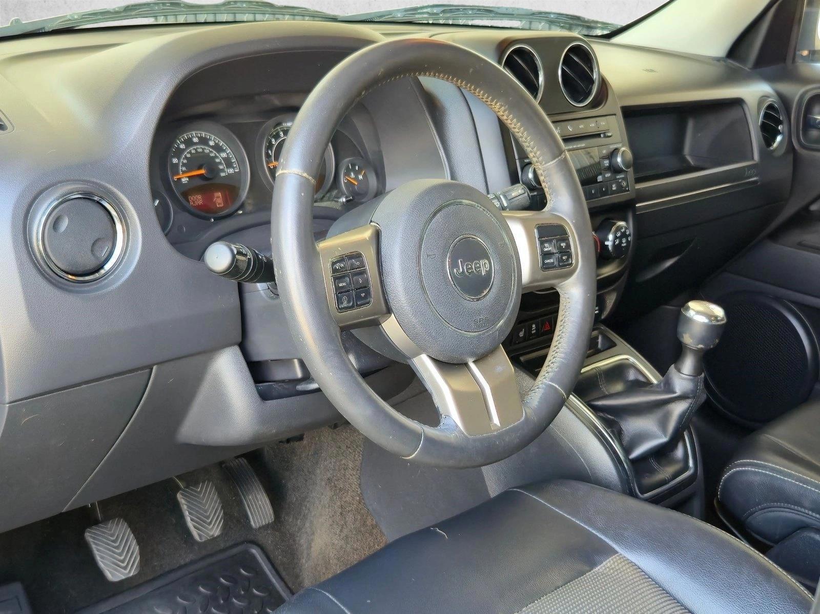 Thumbnail: 2014 Jeep Patriot - 3