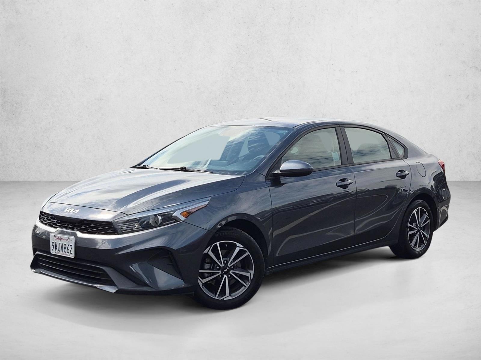 Thumbnail: 2022 Kia Forte - 1