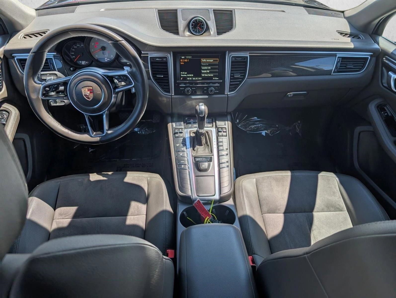 Thumbnail: 2015 Porsche Macan - 3