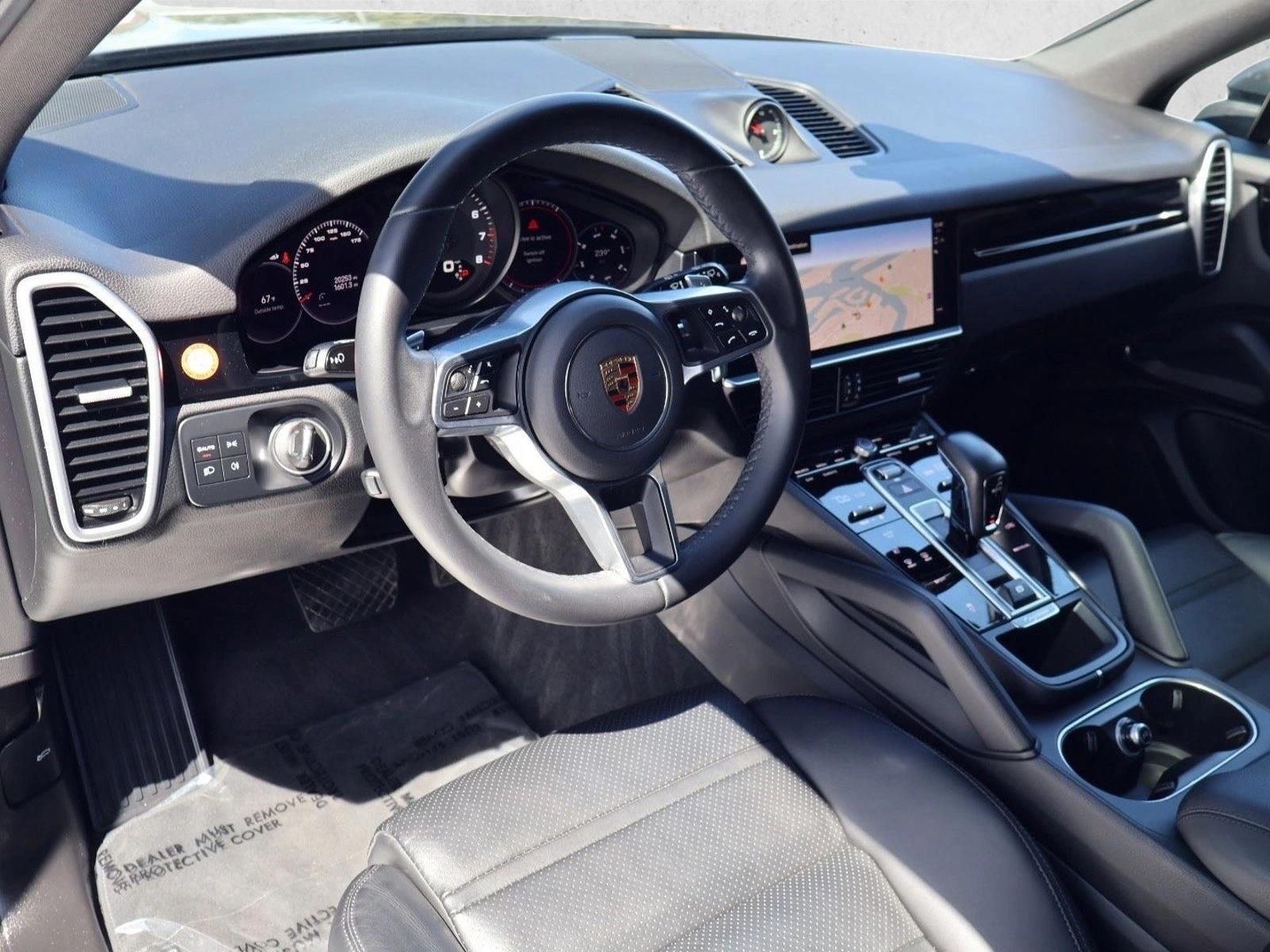 Thumbnail: 2023 Porsche Cayenne - 3