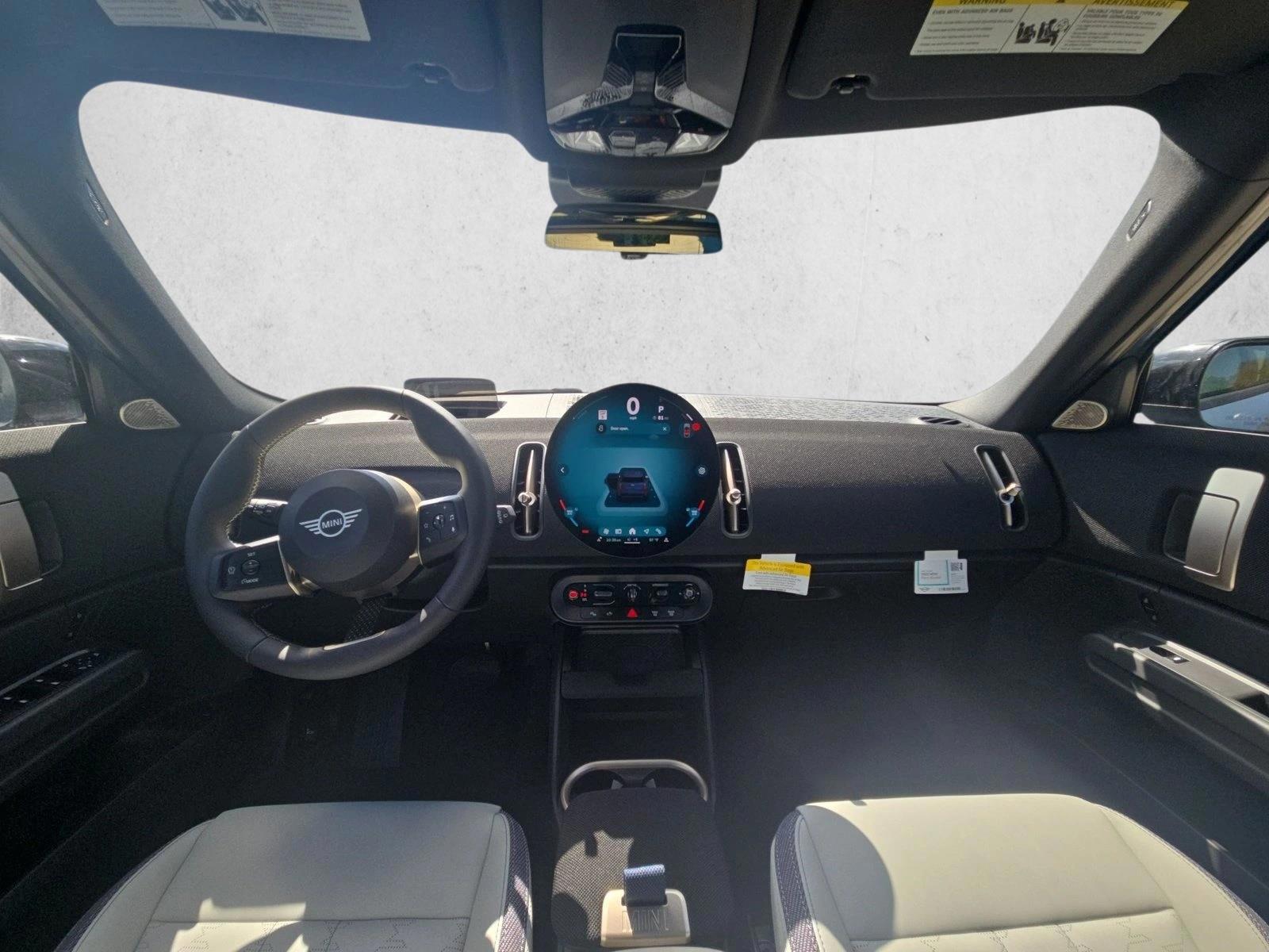Thumbnail: 2027 MINI Cooper Countryman - 3