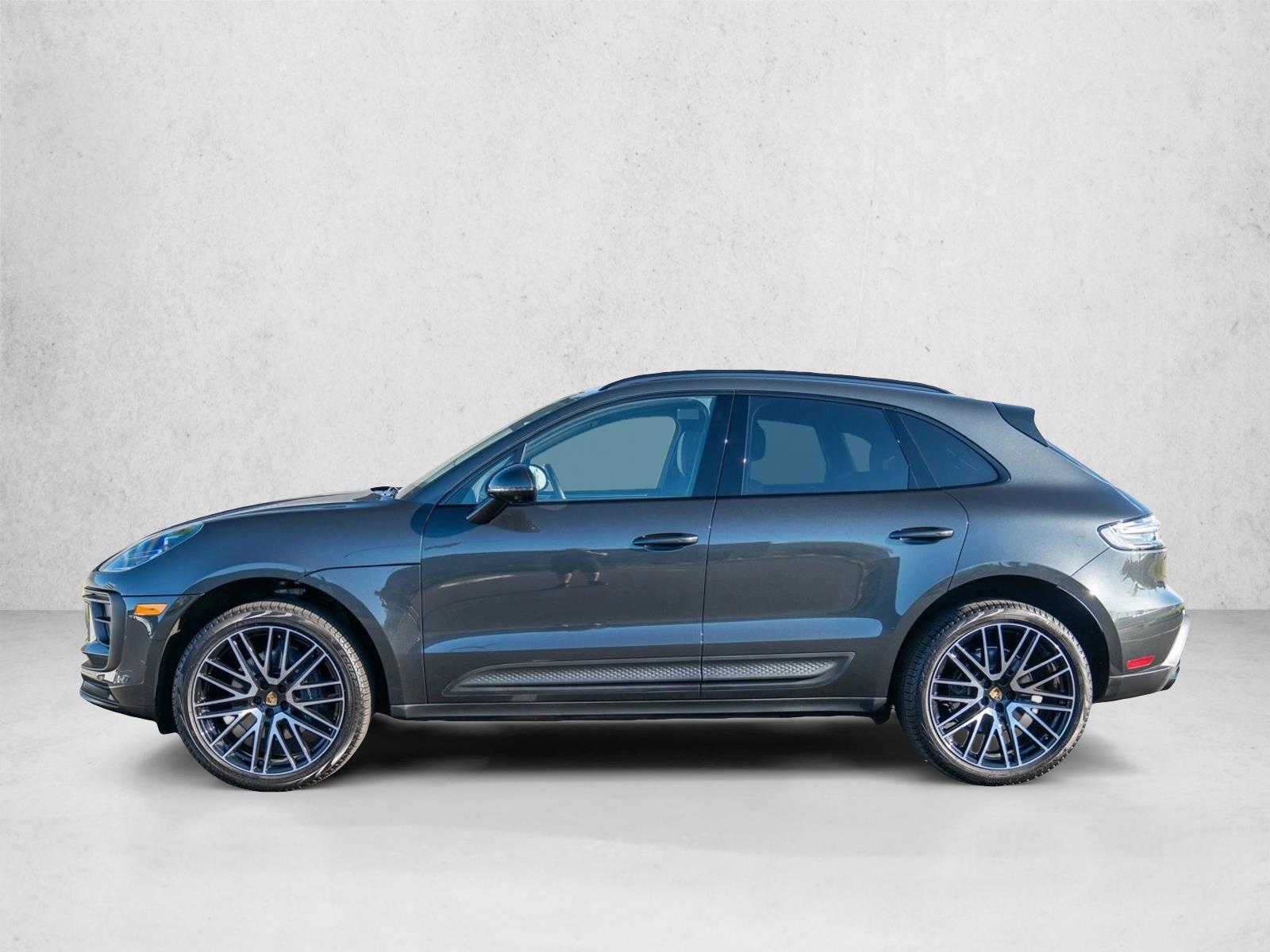Thumbnail: 2026 Porsche Macan - 2