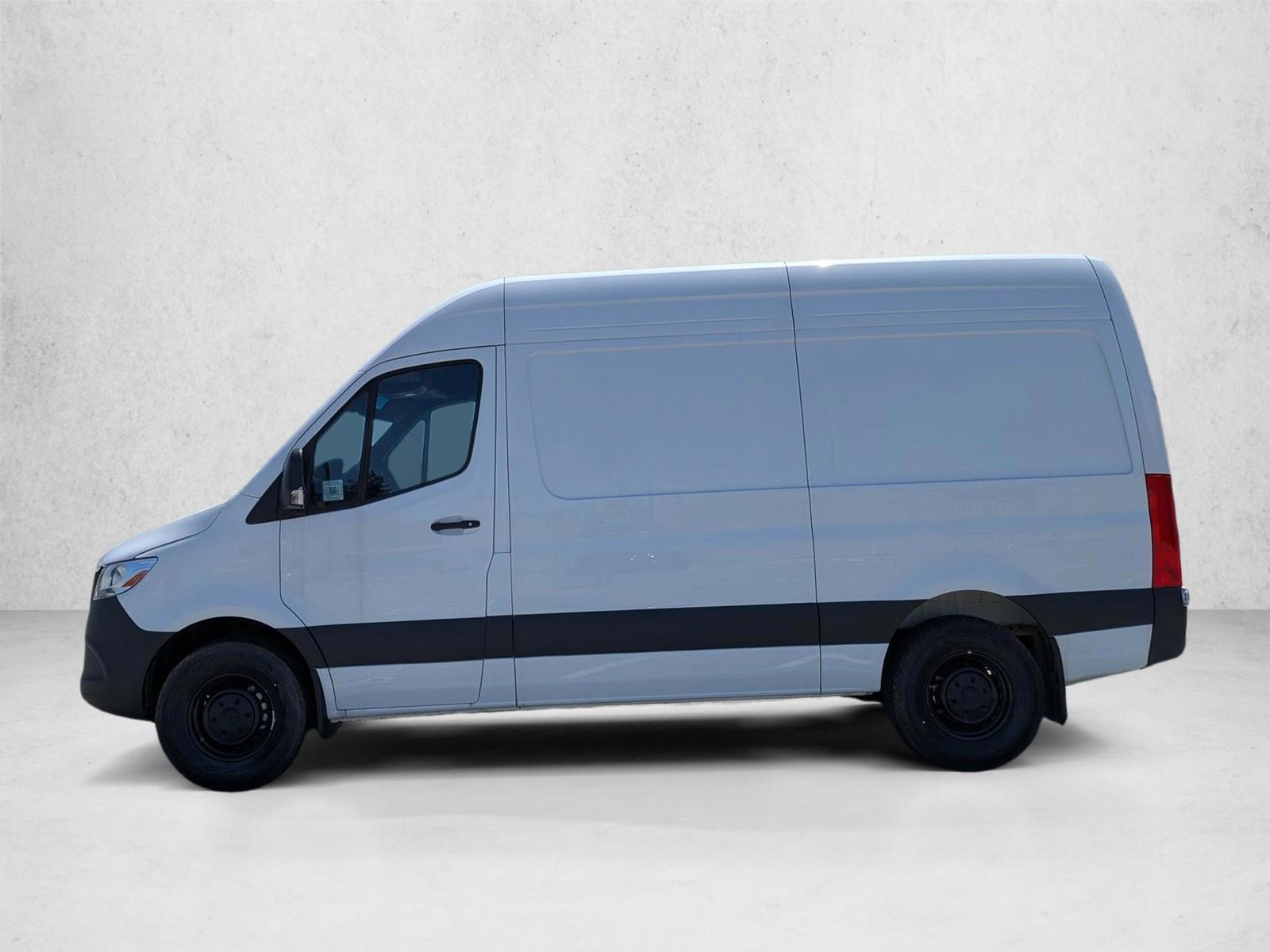 Thumbnail: 2025 Mercedes-Benz Sprinter - 2