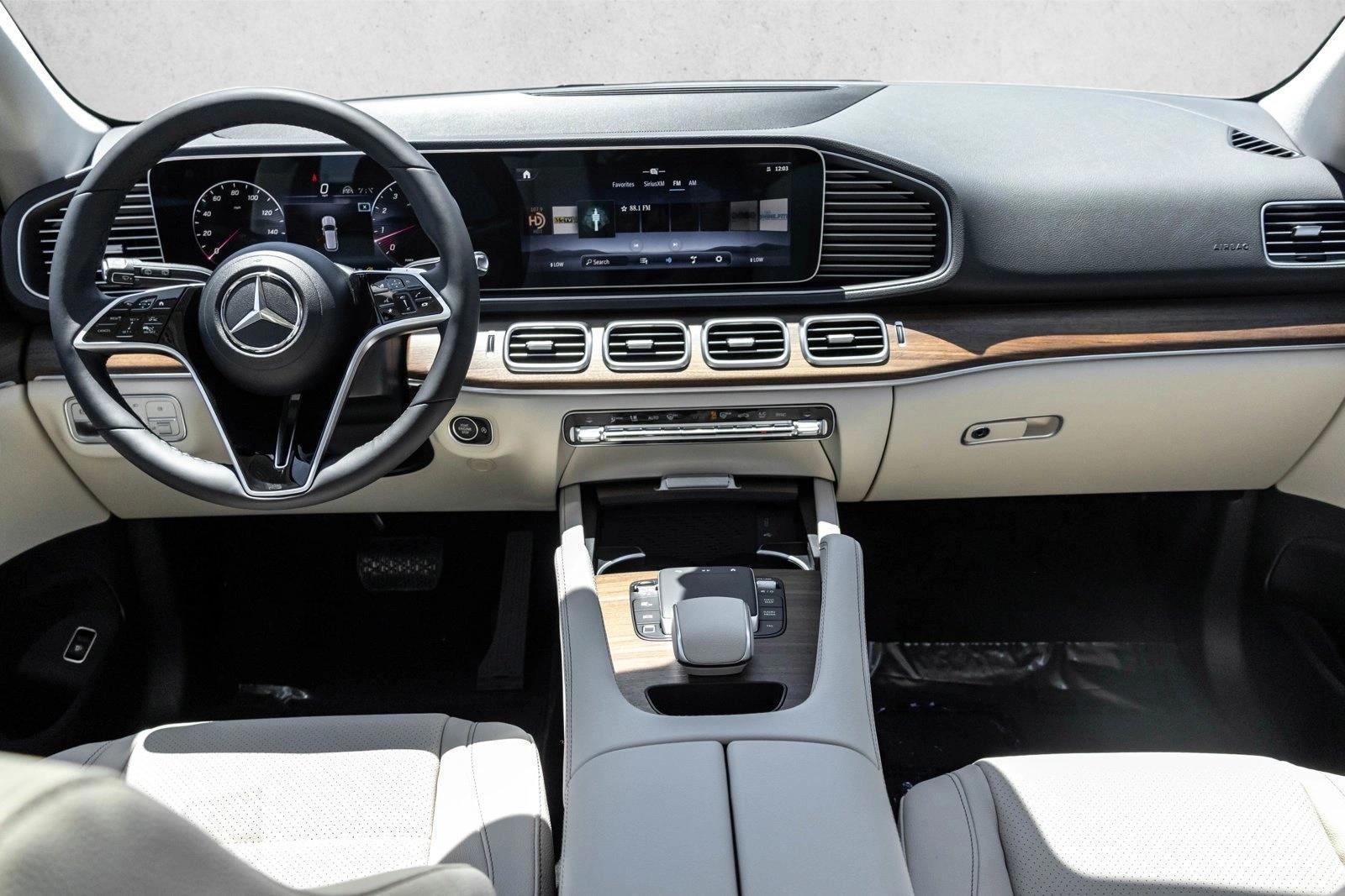 Thumbnail: 2026 Mercedes-Benz GLE - 4
