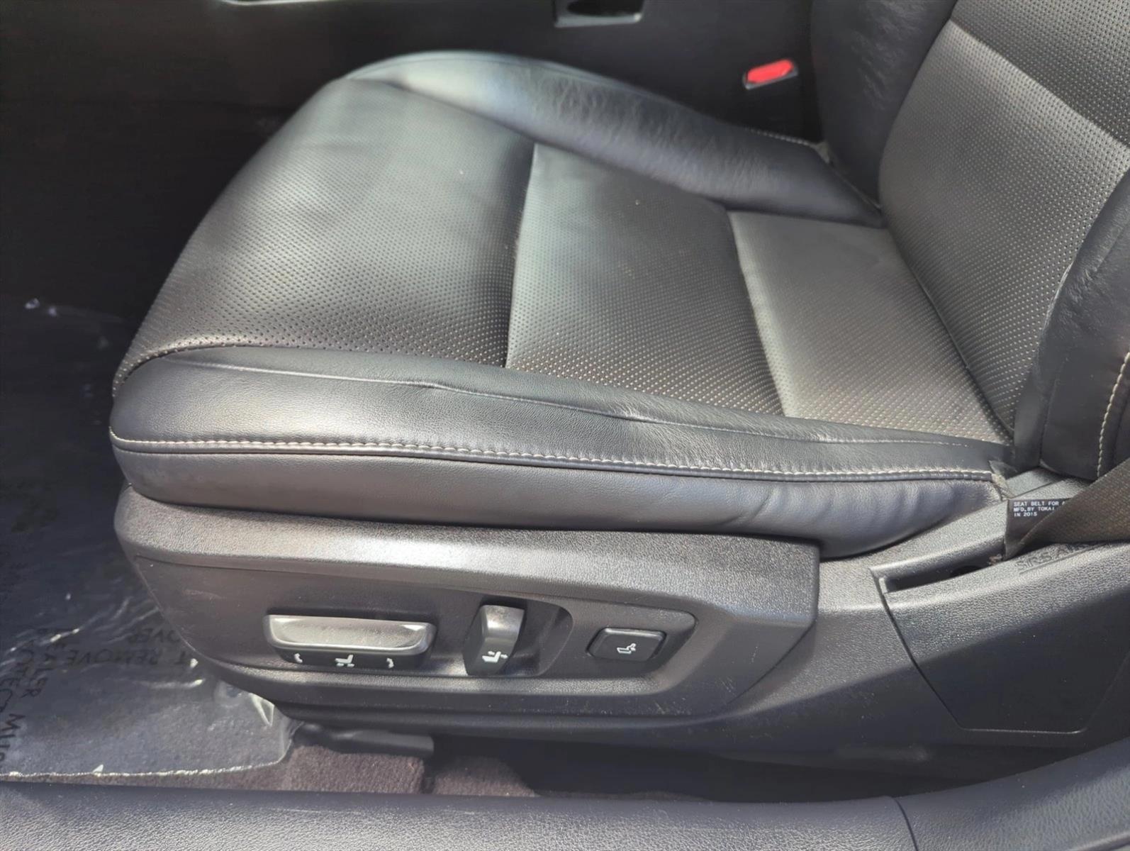 Thumbnail: 2016 Lexus ES - 3