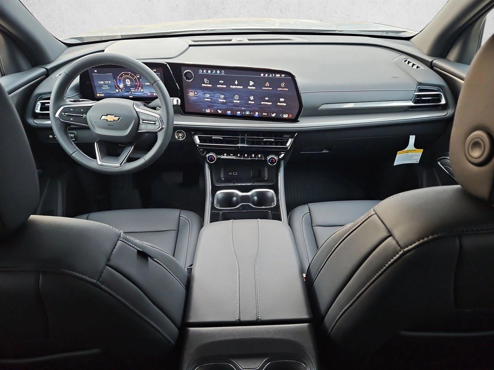 Thumbnail: 2027 Chevrolet Traverse - 4