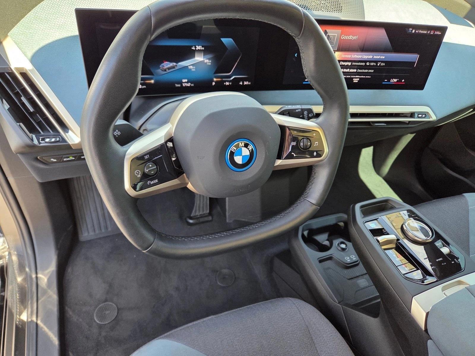 2023 BMW iX Base - Photo 10