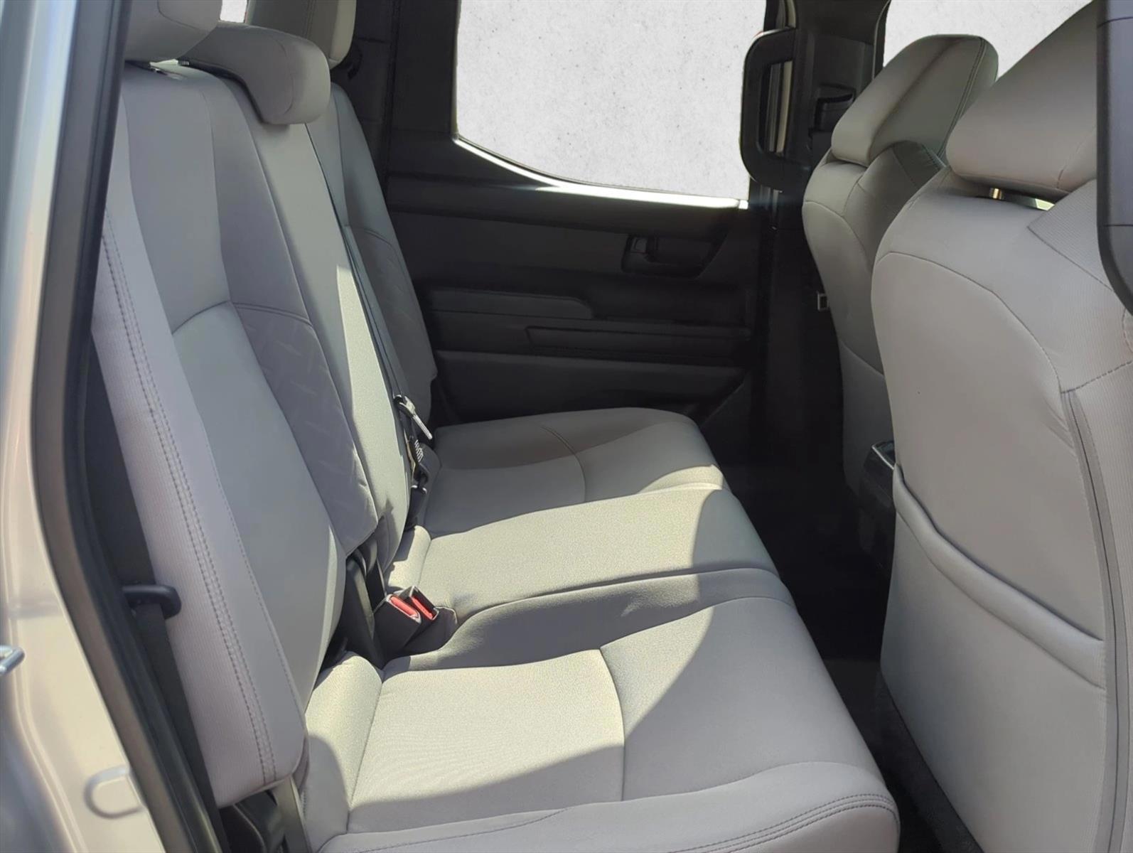 2024 Toyota Tacoma SR5 - Photo 24