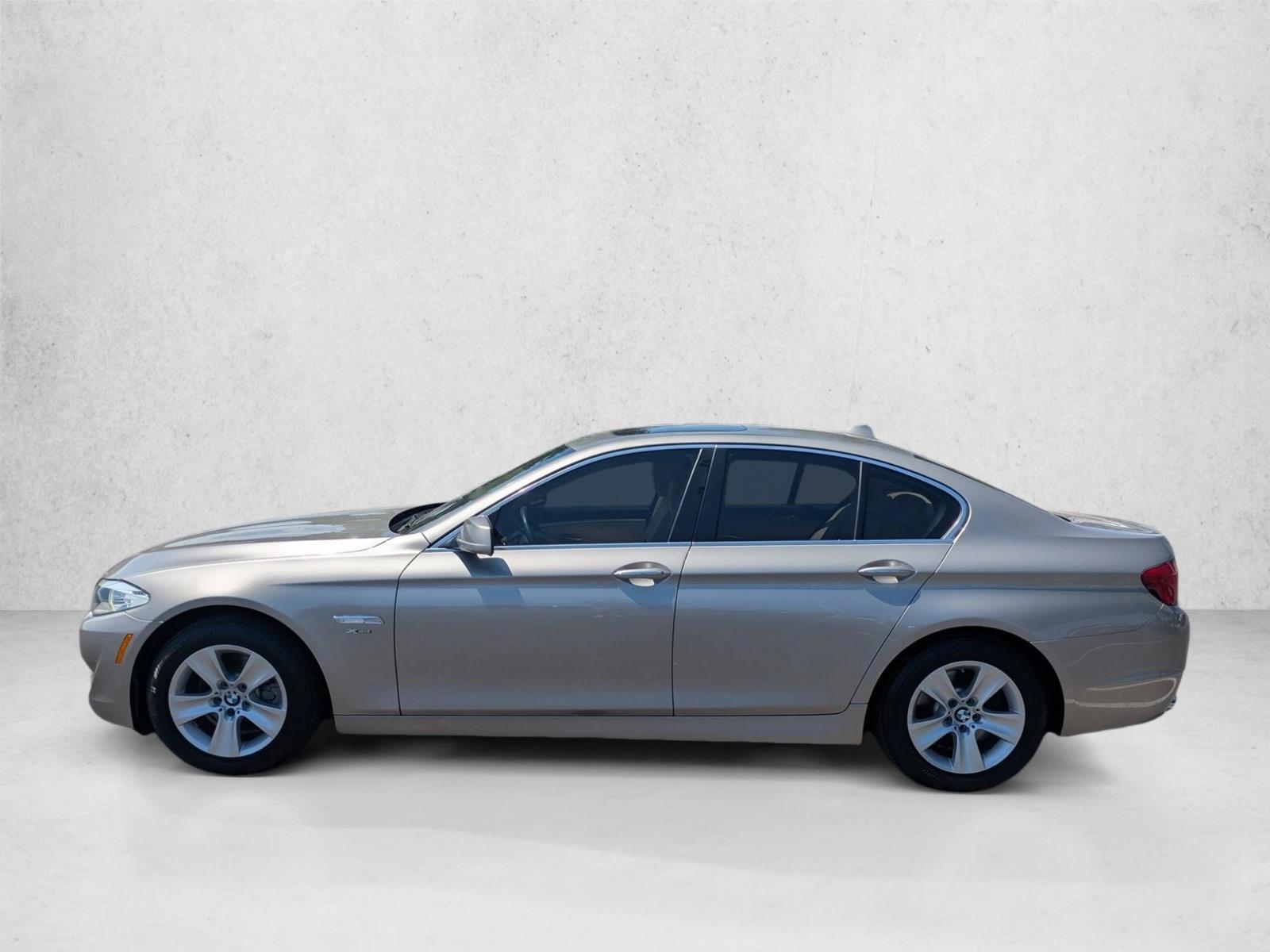 Thumbnail: 2012 BMW 5 Series - 2