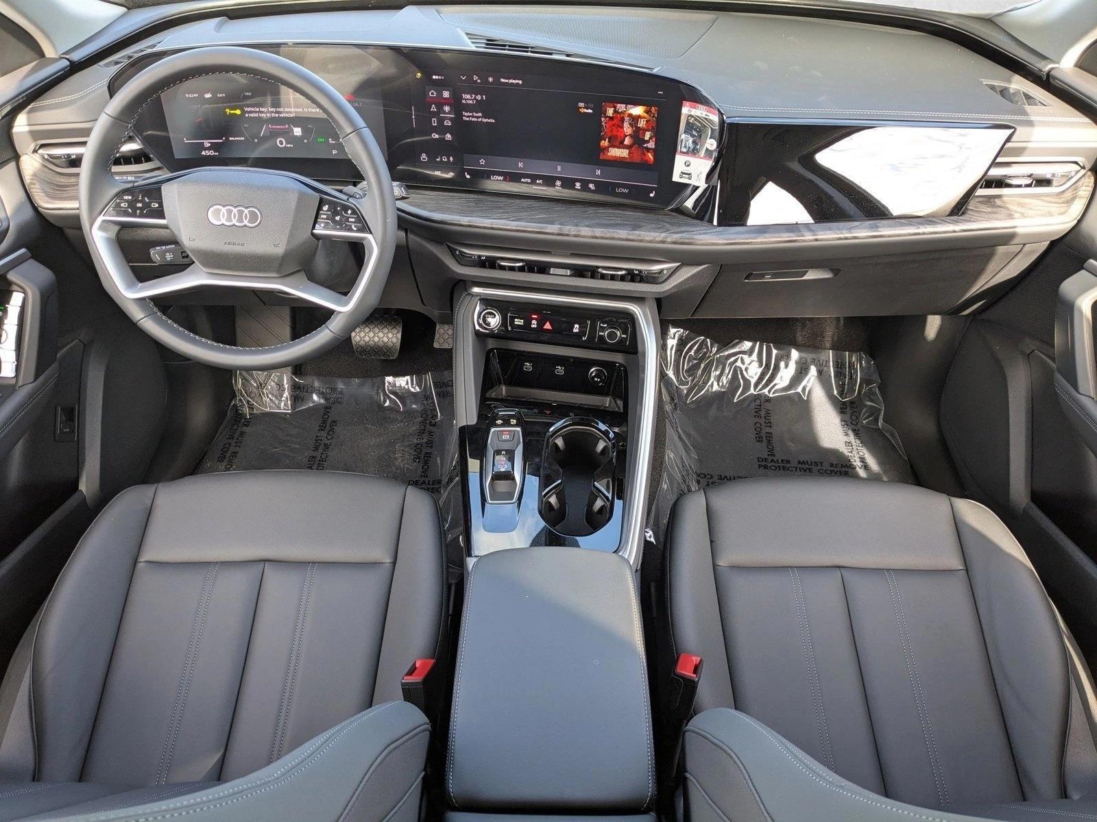 Thumbnail: 2025 Audi Q5 - 4