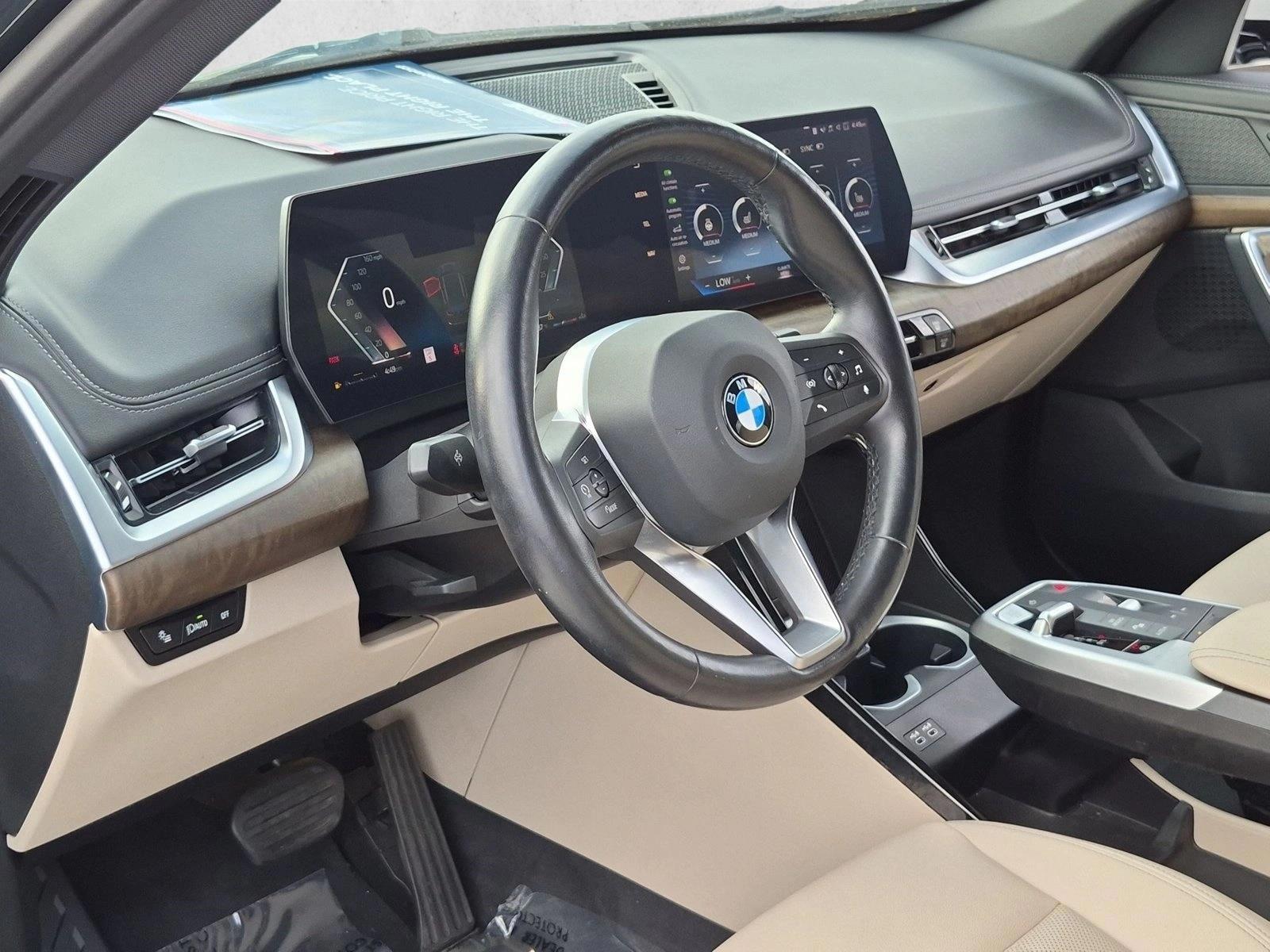 Thumbnail: 2023 BMW X1 - 3