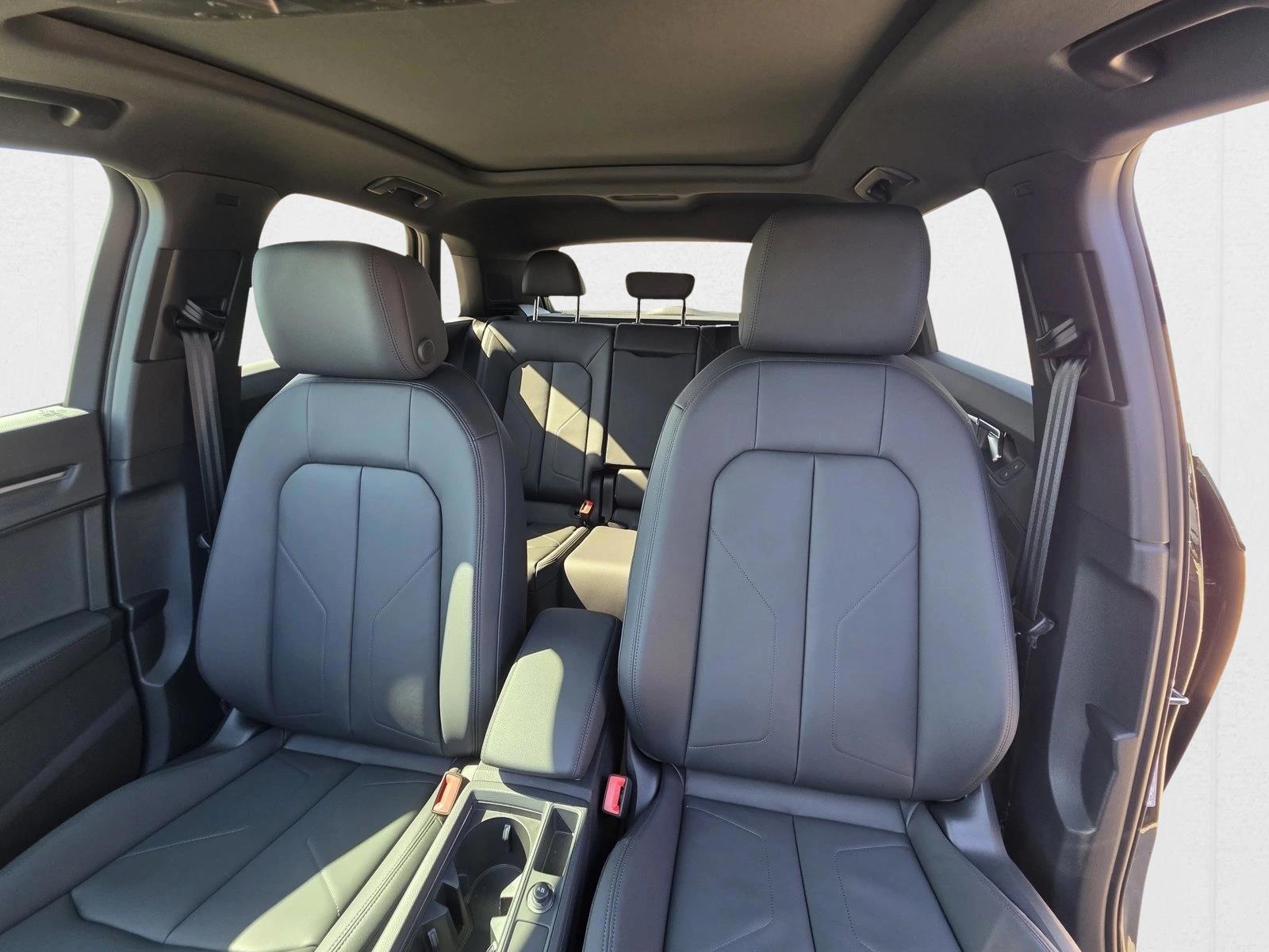 2025 Audi Q3 S Line Premium - Photo 16