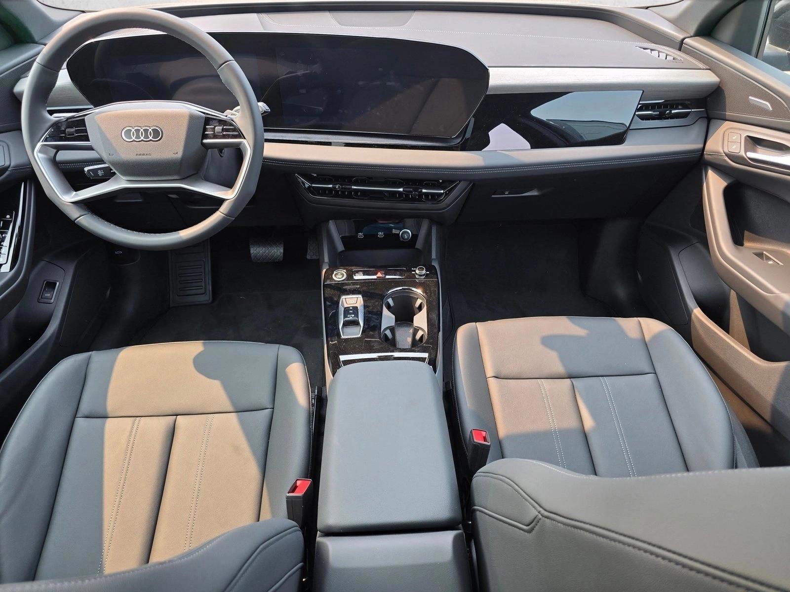Thumbnail: 2027 Audi Q6 e-tron - 3