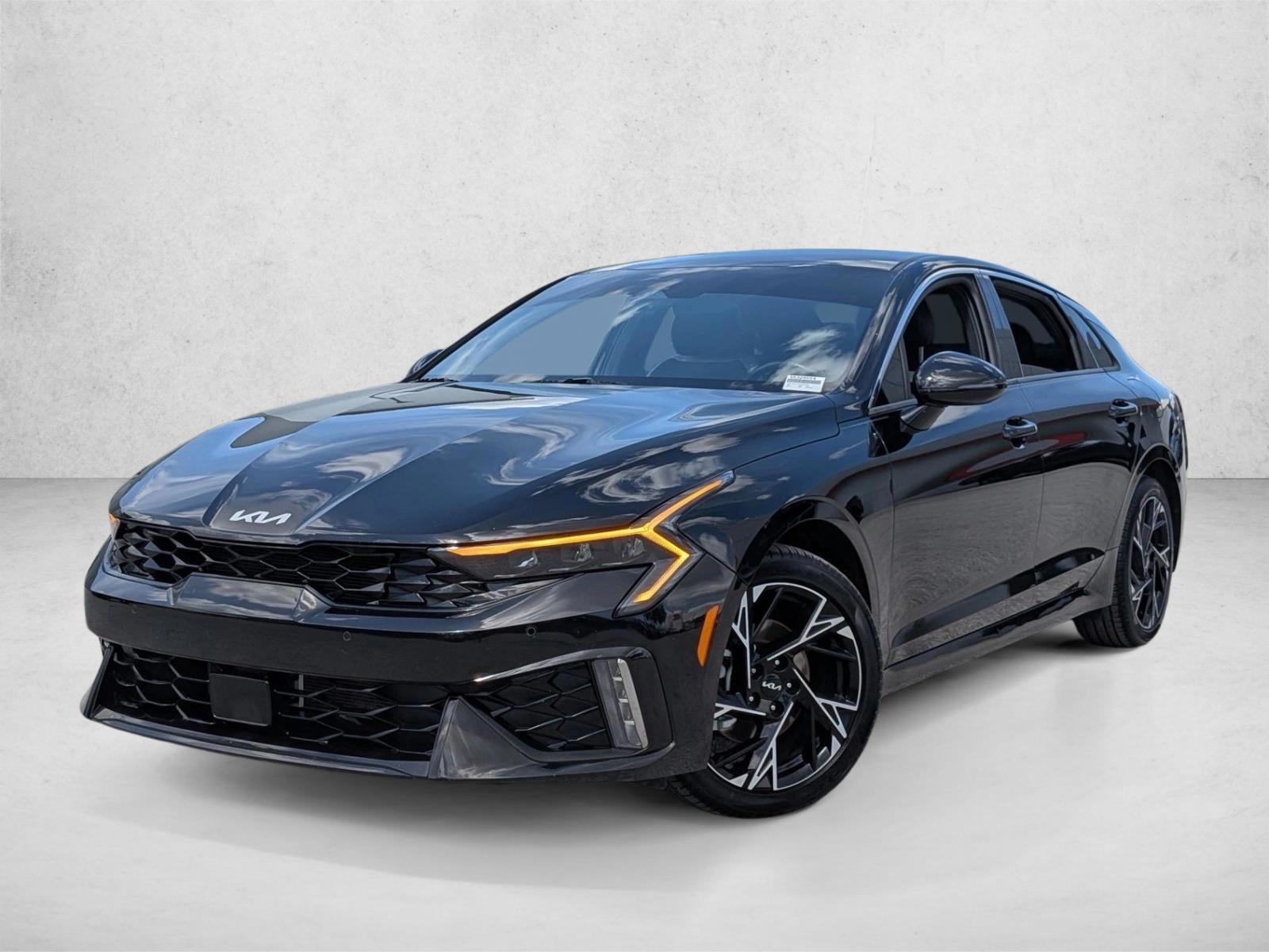Thumbnail: 2025 Kia K5 - 1
