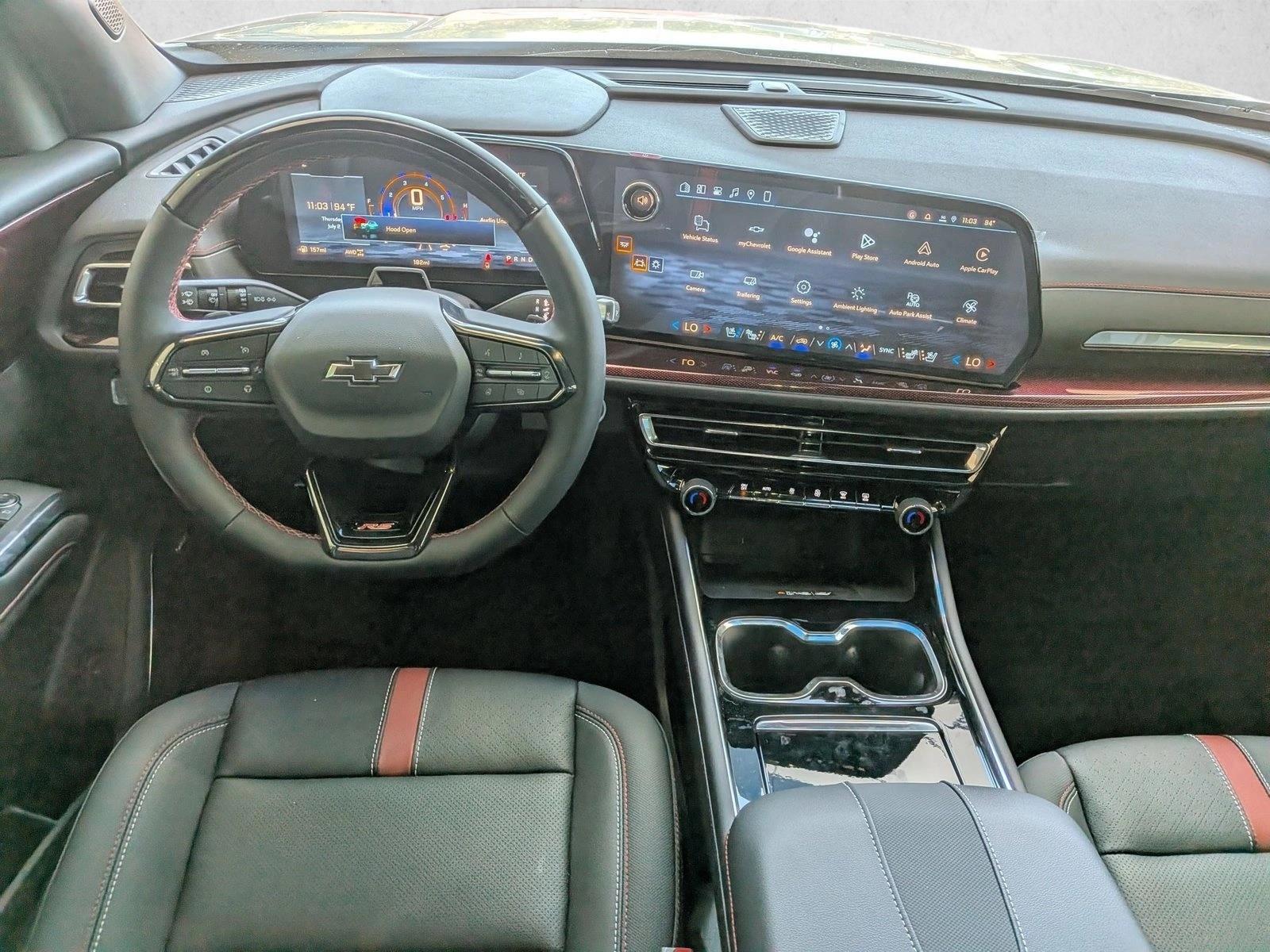 Thumbnail: 2026 Chevrolet Traverse - 3