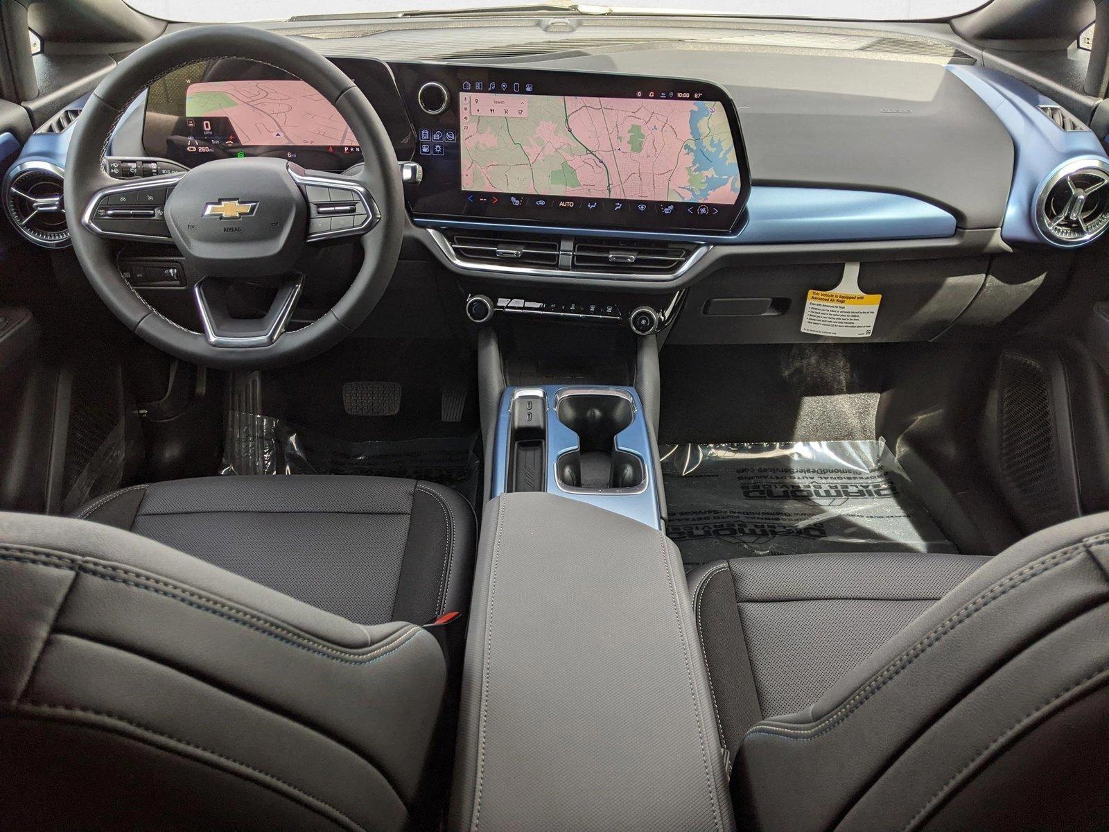 Thumbnail: 2025 Chevrolet Equinox - 4