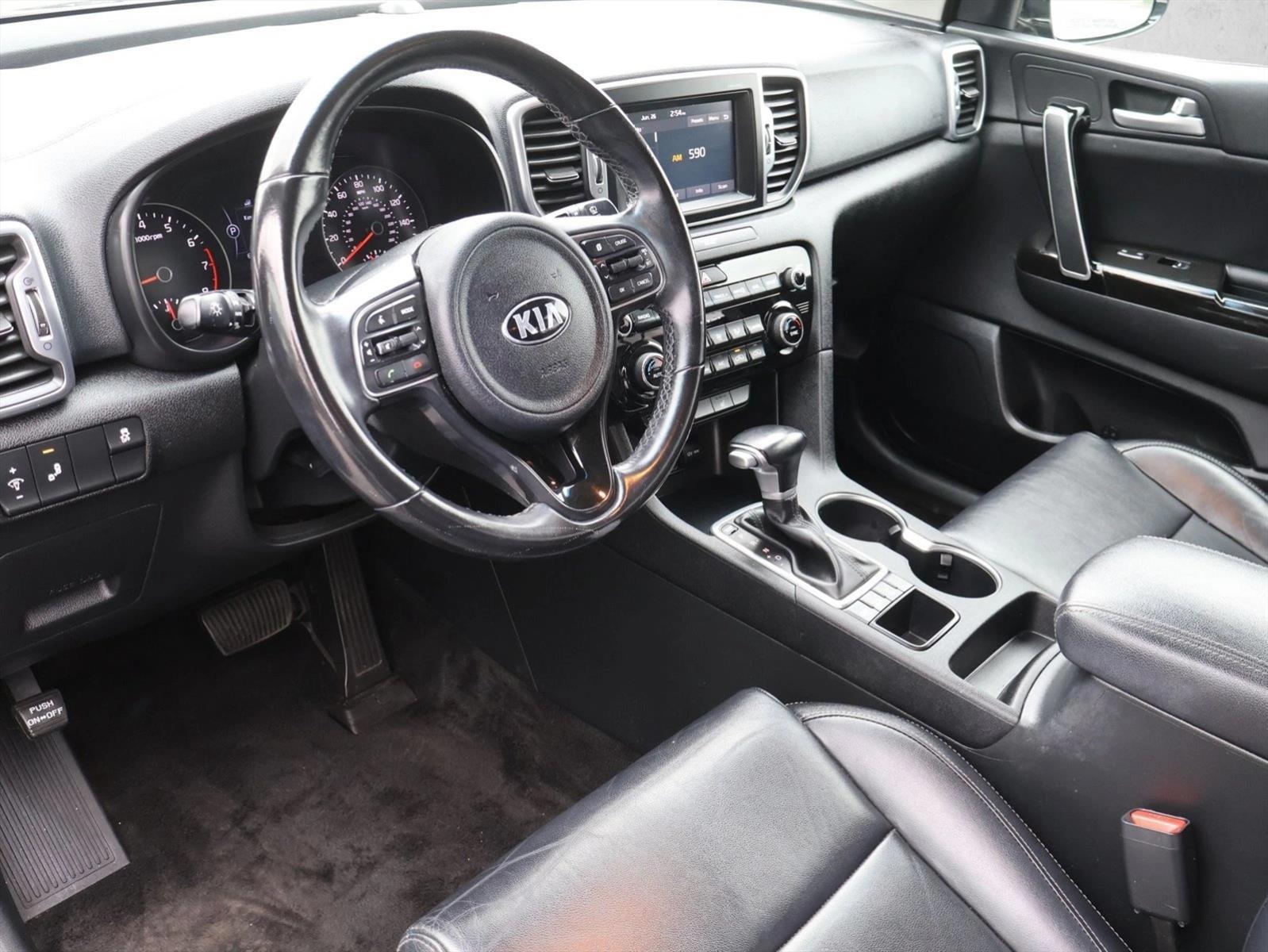 Thumbnail: 2019 Kia Sportage - 3