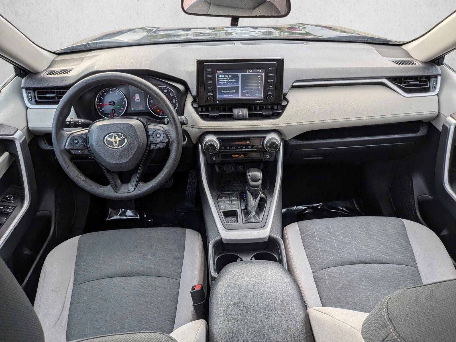 Thumbnail: 2021 Toyota RAV4 - 4