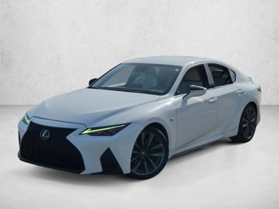 2021 Lexus IS