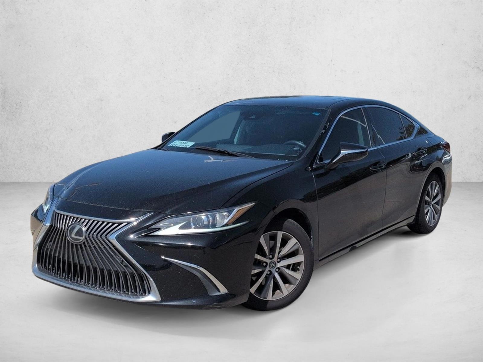 Thumbnail: 2020 Lexus ES - 1
