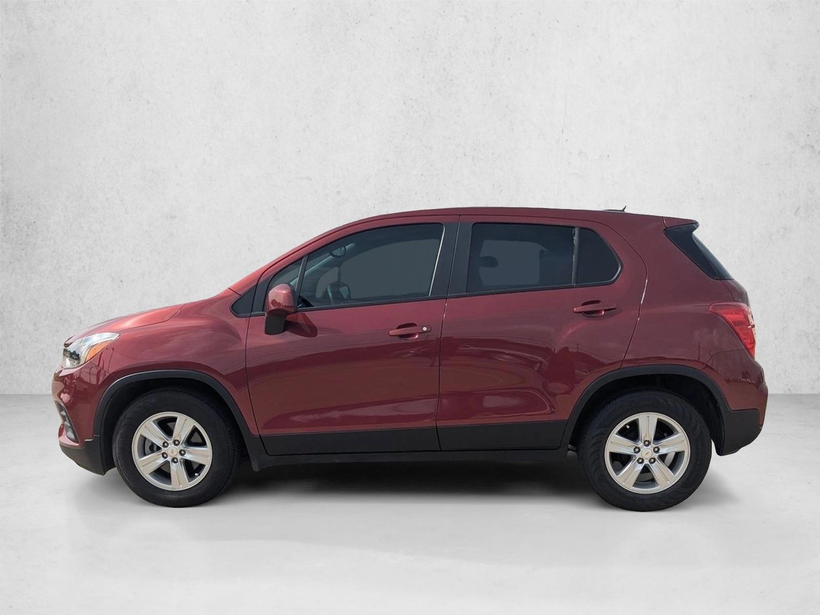 Thumbnail: 2021 Chevrolet Trax - 2