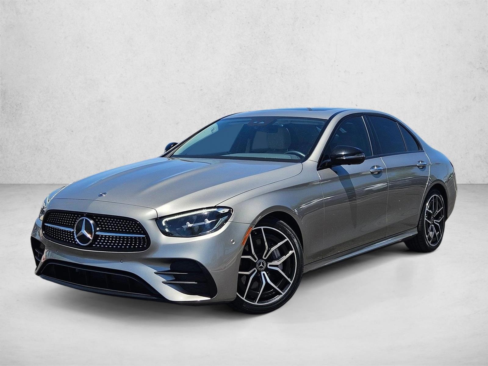 Thumbnail: 2021 Mercedes-Benz E-Class - 1