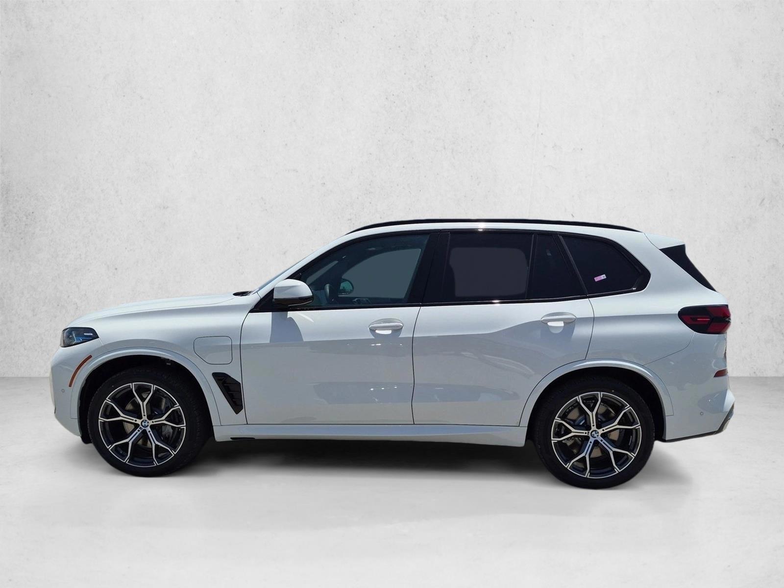 Thumbnail: 2026 BMW X5 - 2