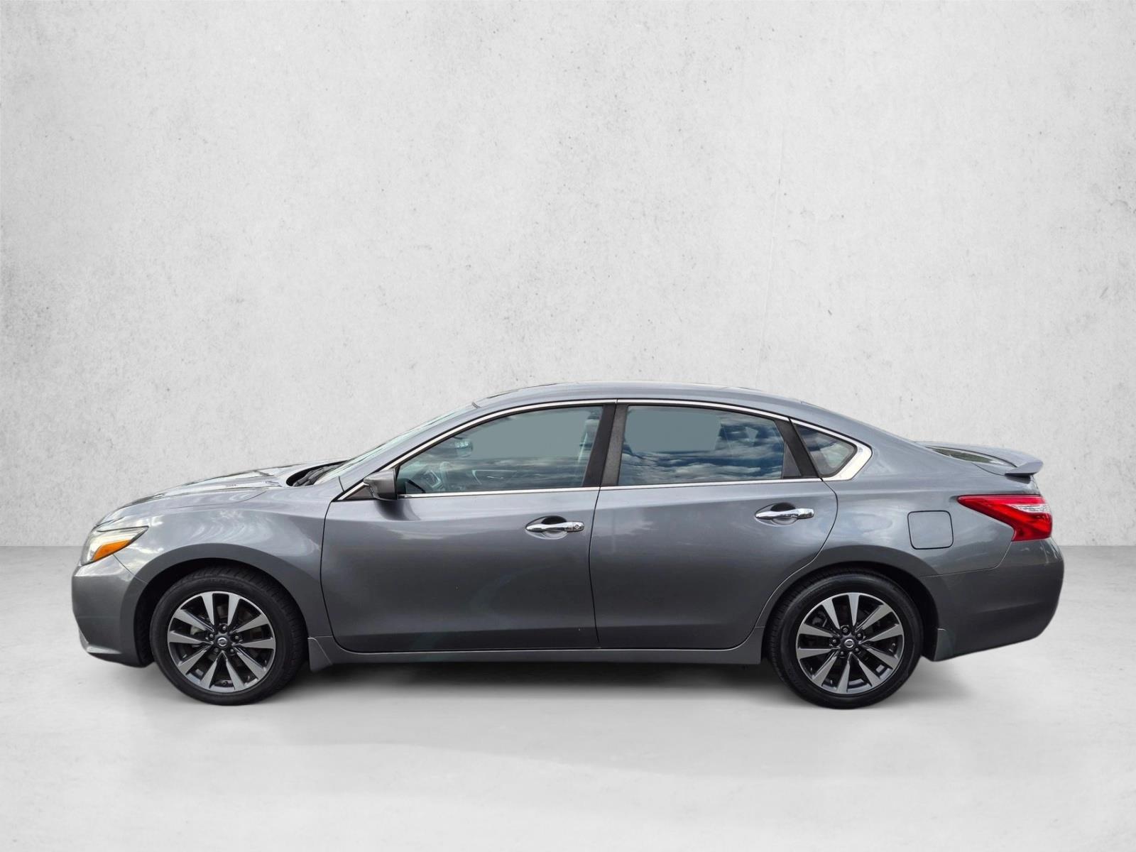 Thumbnail: 2016 Nissan Altima - 2