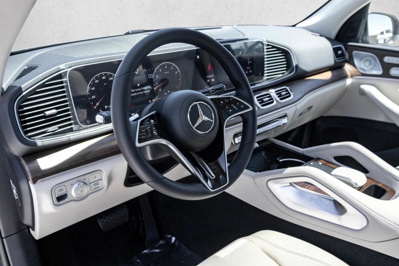 Thumbnail: 2026 Mercedes-Benz GLE - 3