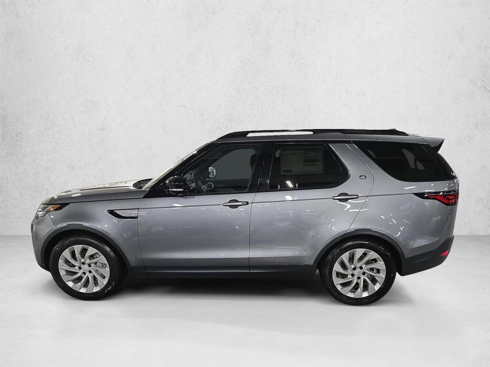 Thumbnail: 2026 Land Rover Discovery - 2