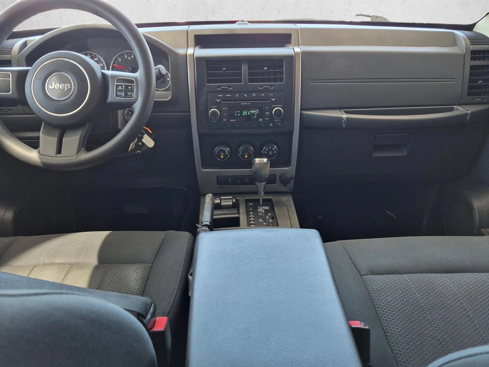Thumbnail: 2011 Jeep Liberty - 3