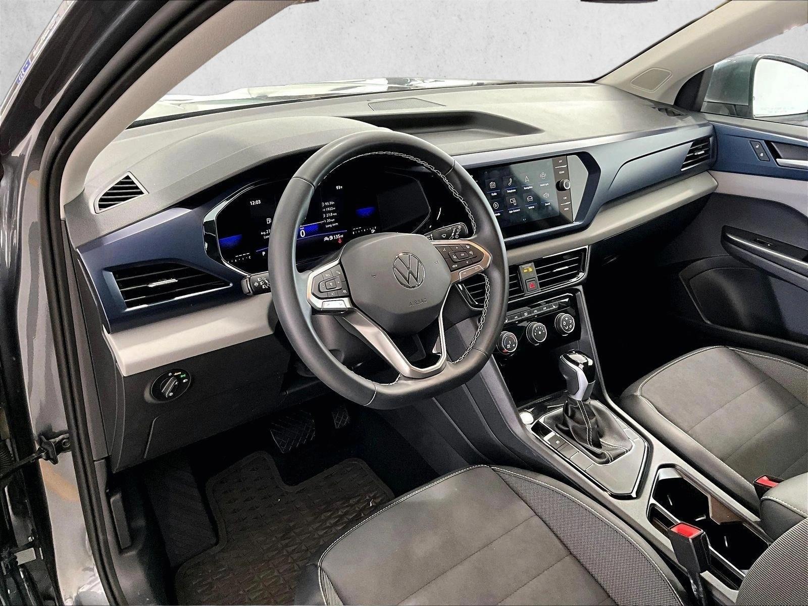 Thumbnail: 2023 Volkswagen Taos - 4