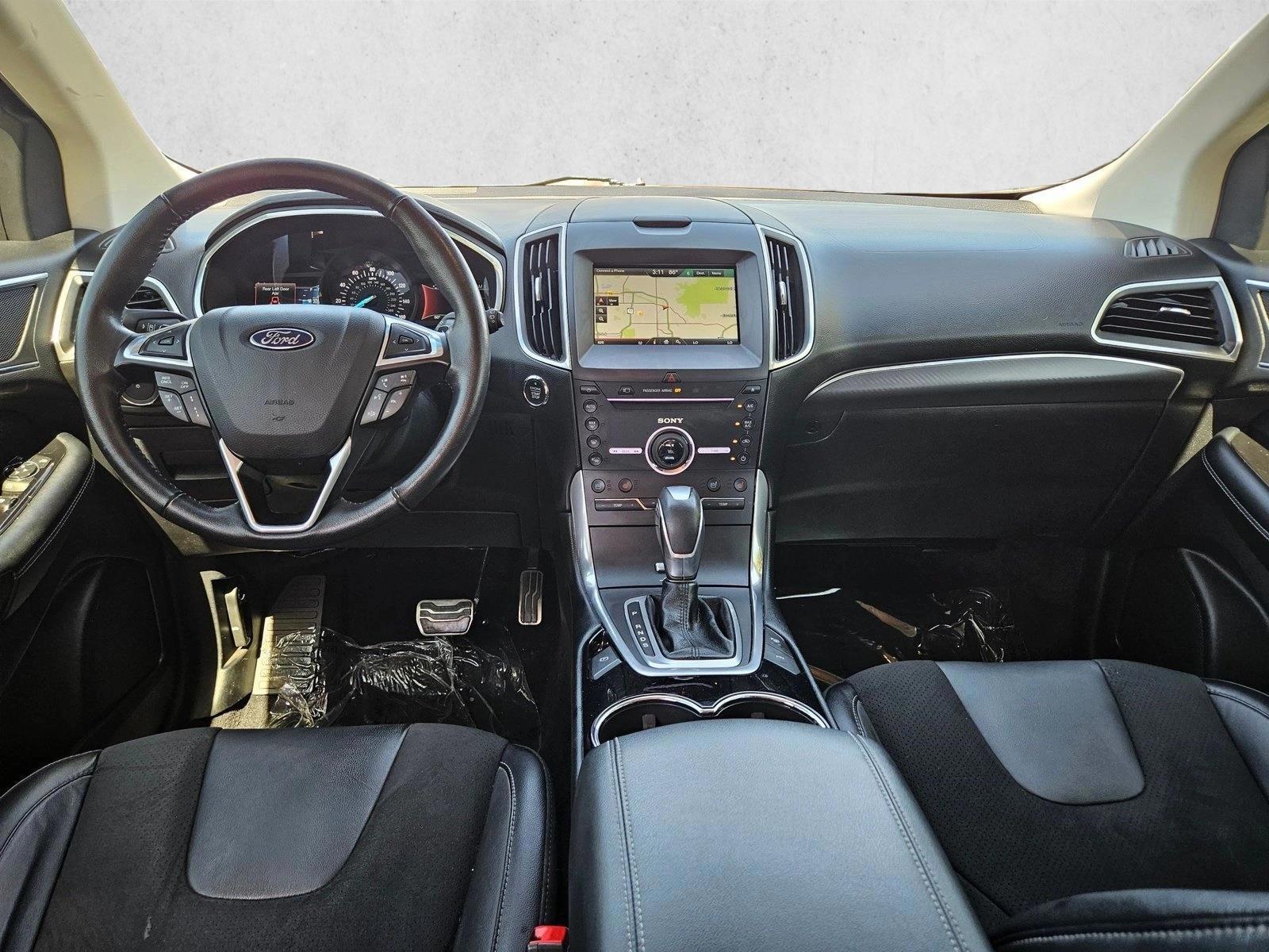 Thumbnail: 2015 Ford Edge - 3