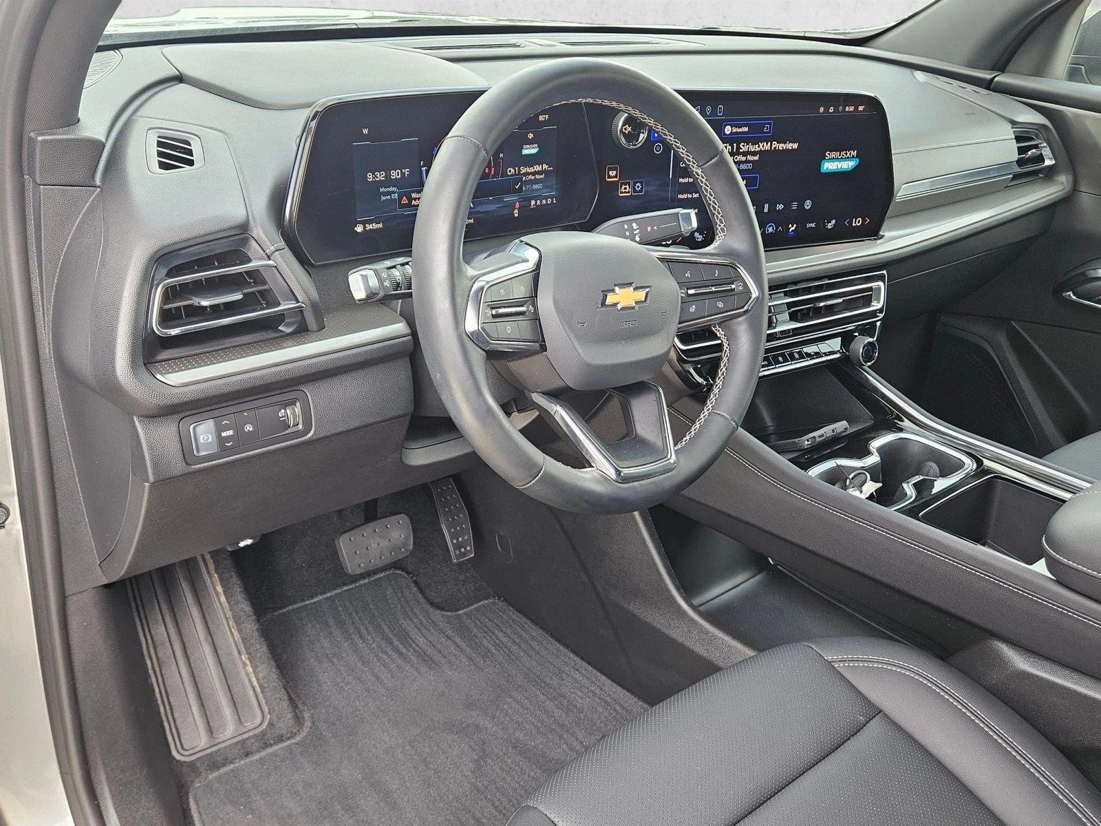 Thumbnail: 2026 Chevrolet Traverse - 3