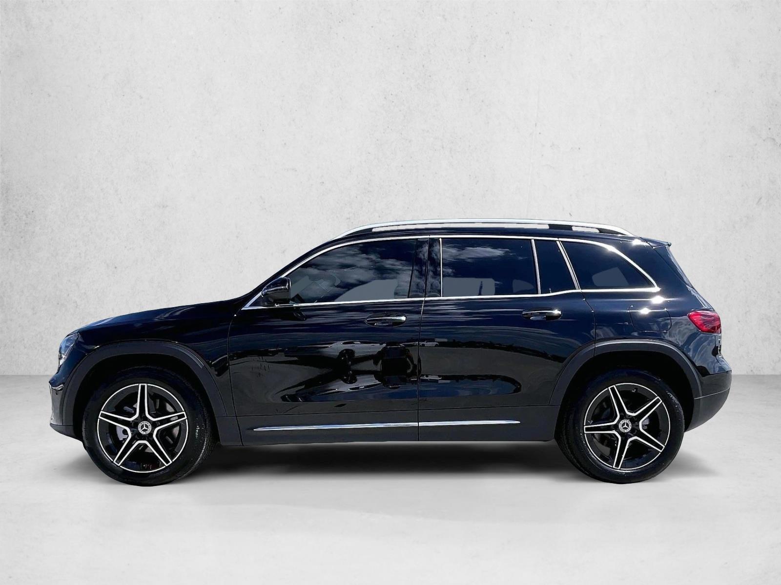 Thumbnail: 2026 Mercedes-Benz GLB - 2