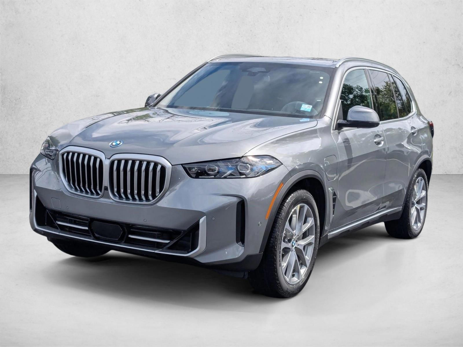 Thumbnail: 2026 BMW X5 - 1
