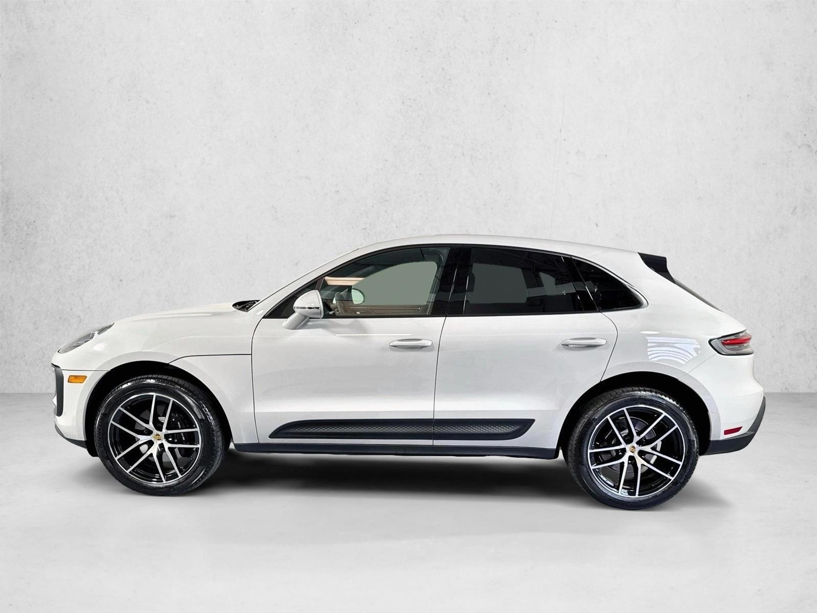 Thumbnail: 2026 Porsche Macan - 2