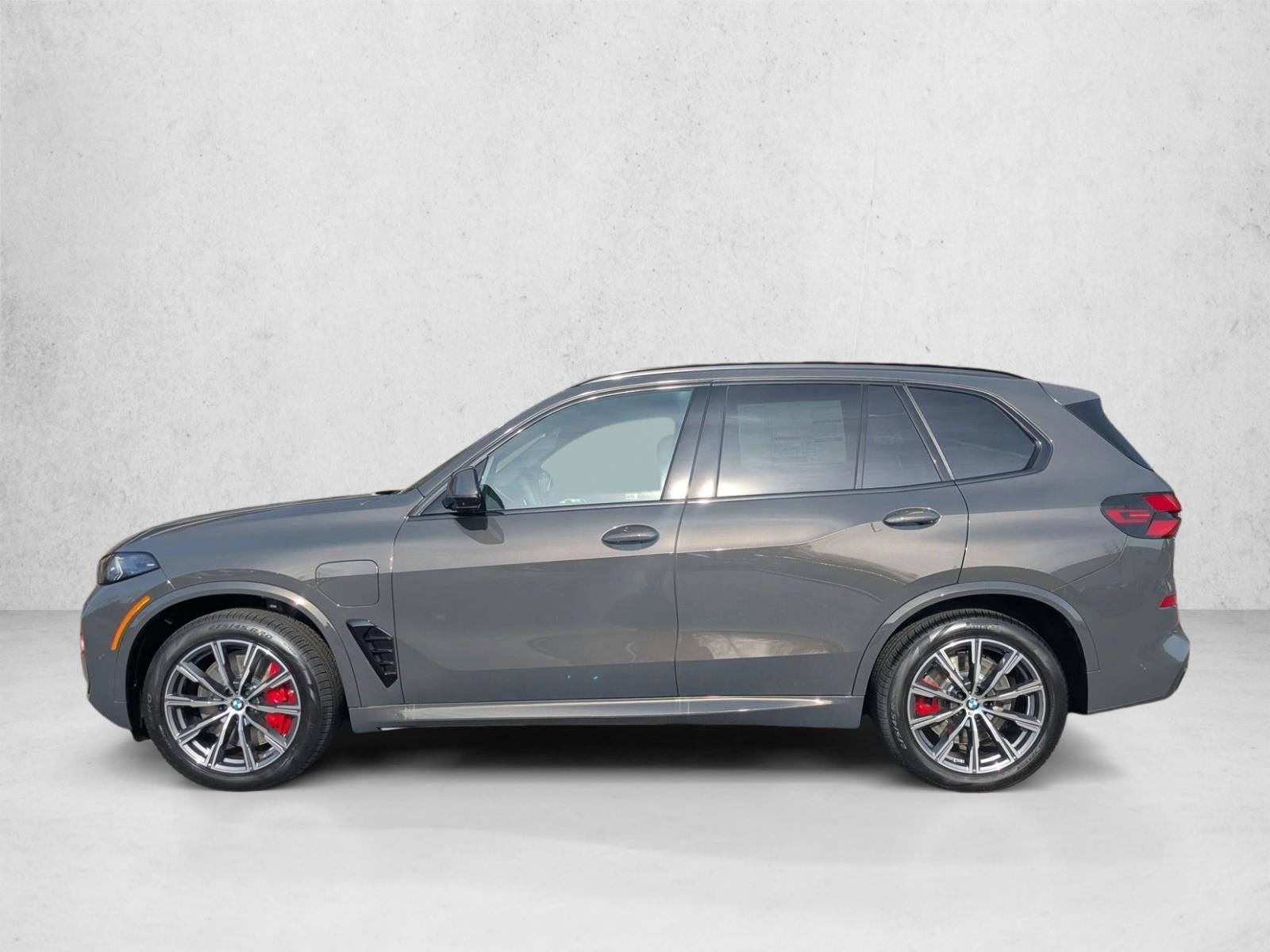 Thumbnail: 2026 BMW X5 - 2