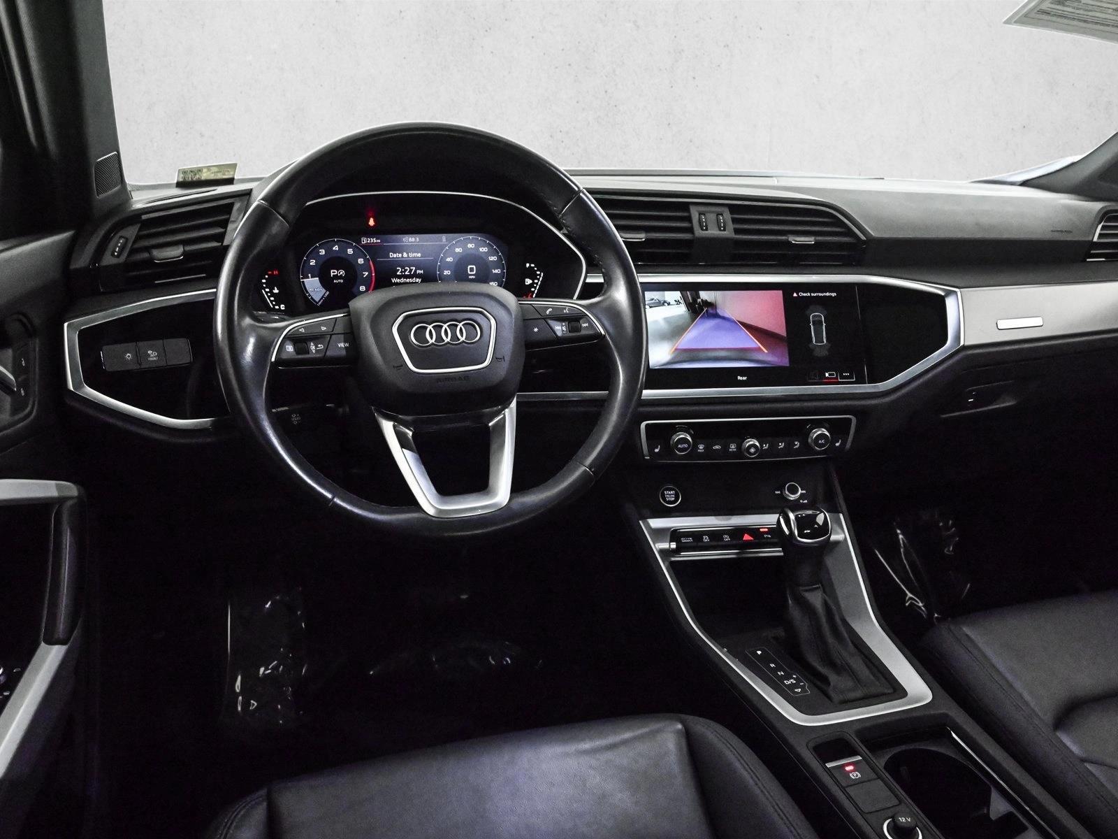 Thumbnail: 2023 Audi Q3 - 3