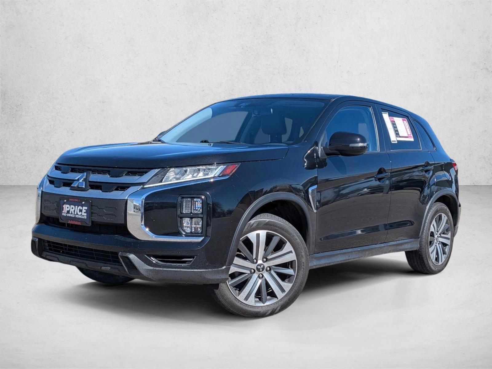 Thumbnail: 2024 Mitsubishi Outlander - 1