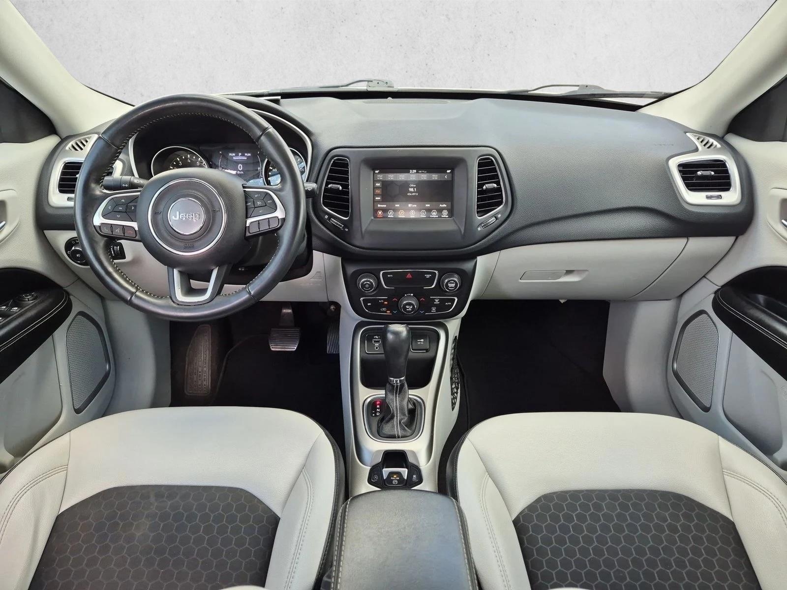 Thumbnail: 2019 Jeep Compass - 3