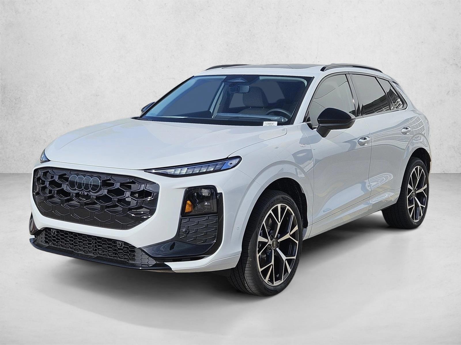 Thumbnail: 2026 Audi Q3 - 1
