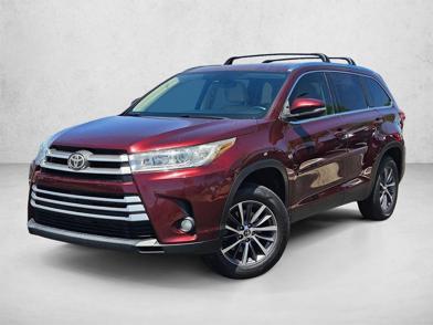 2019 Toyota Highlander XLE -
                  Scottsdale, AZ