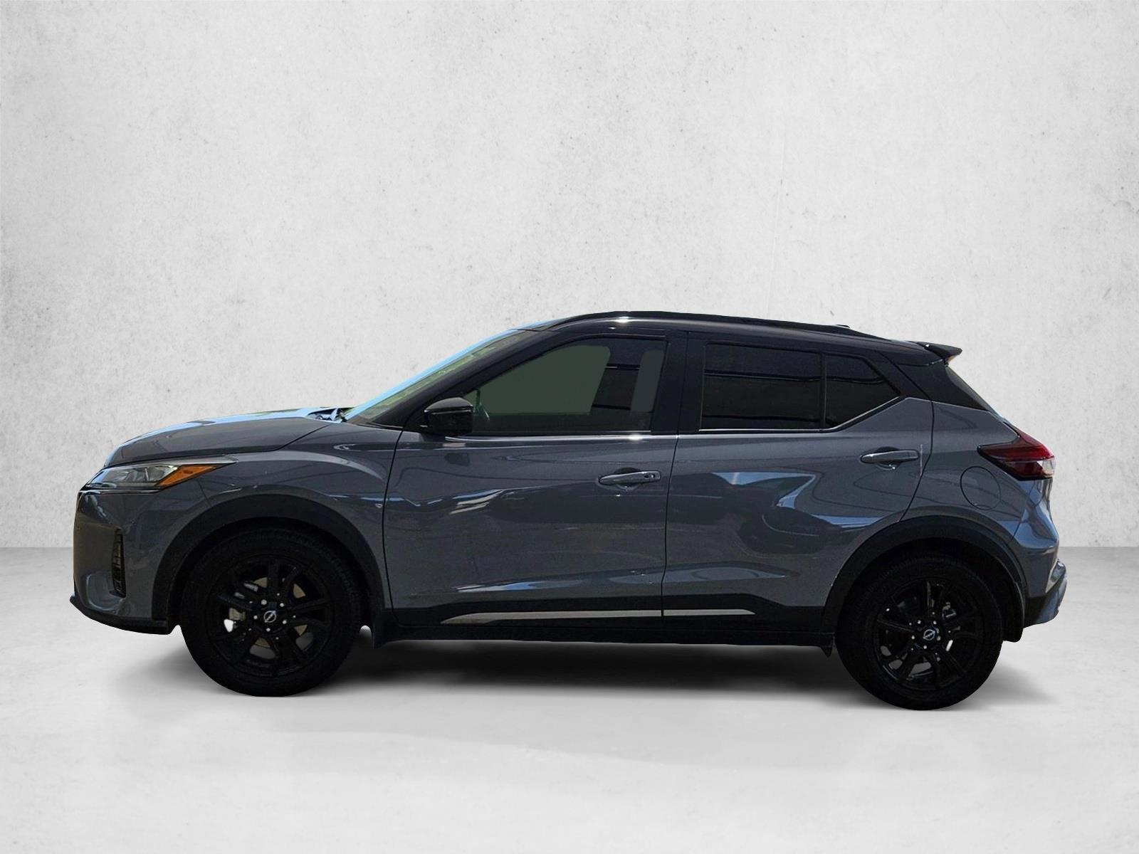 Thumbnail: 2023 Nissan Kicks - 2