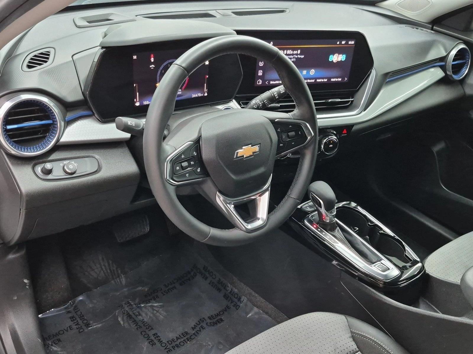 Thumbnail: 2024 Chevrolet Trax - 3
