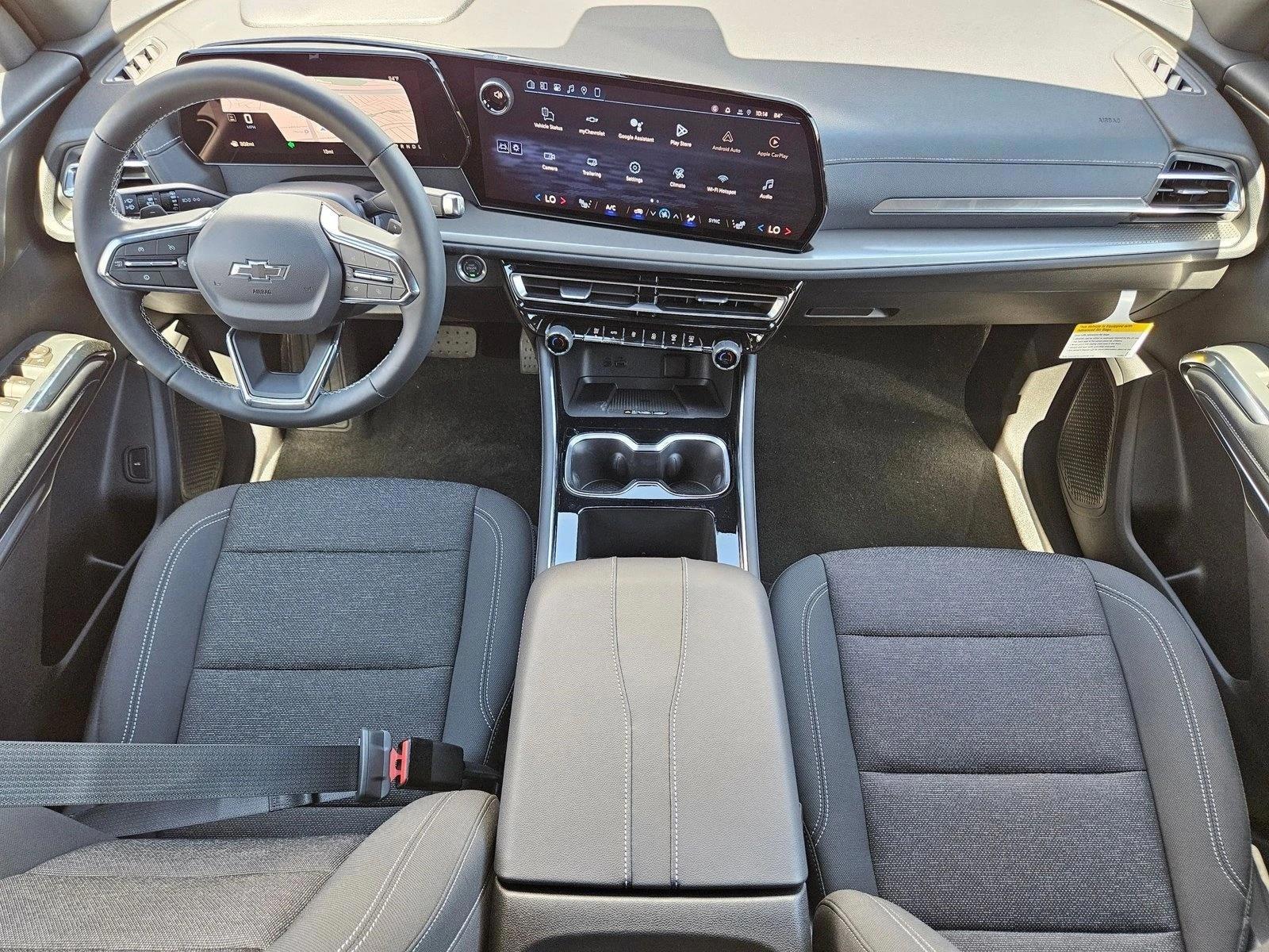 Thumbnail: 2026 Chevrolet Traverse - 3