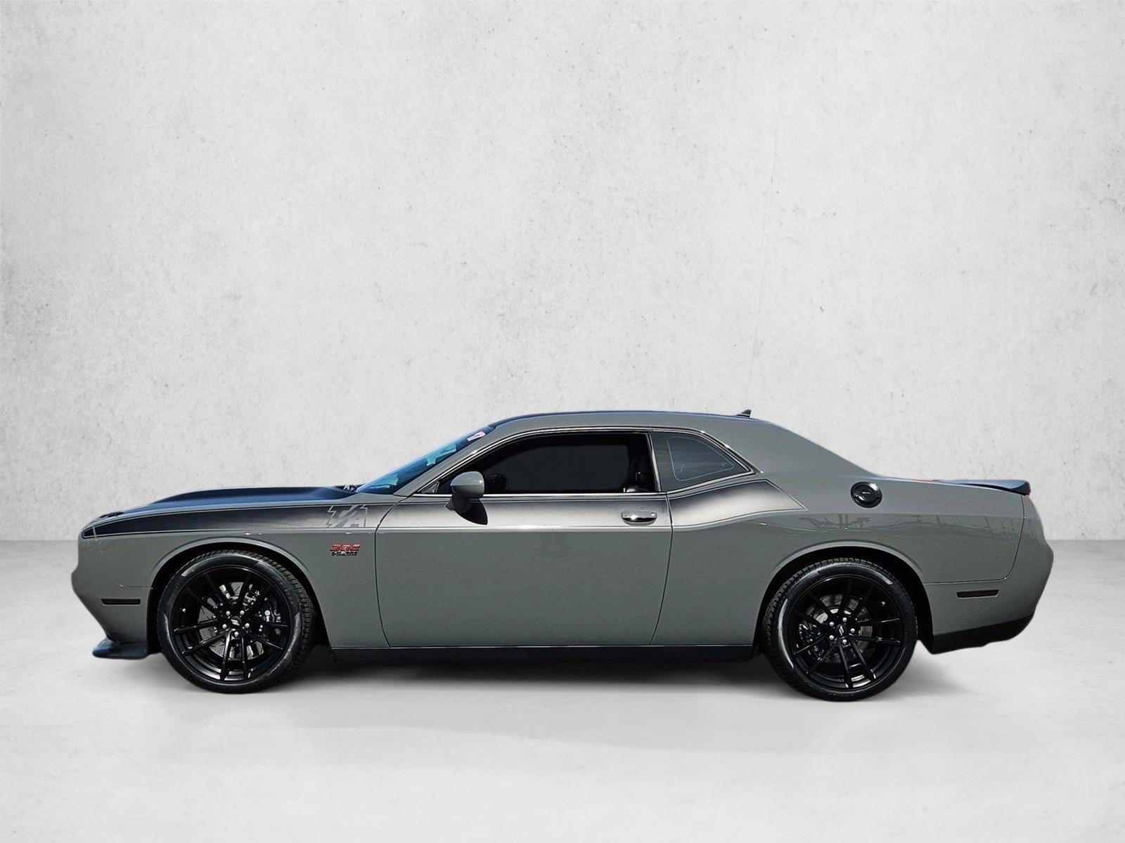 Thumbnail: 2017 Dodge Challenger - 2
