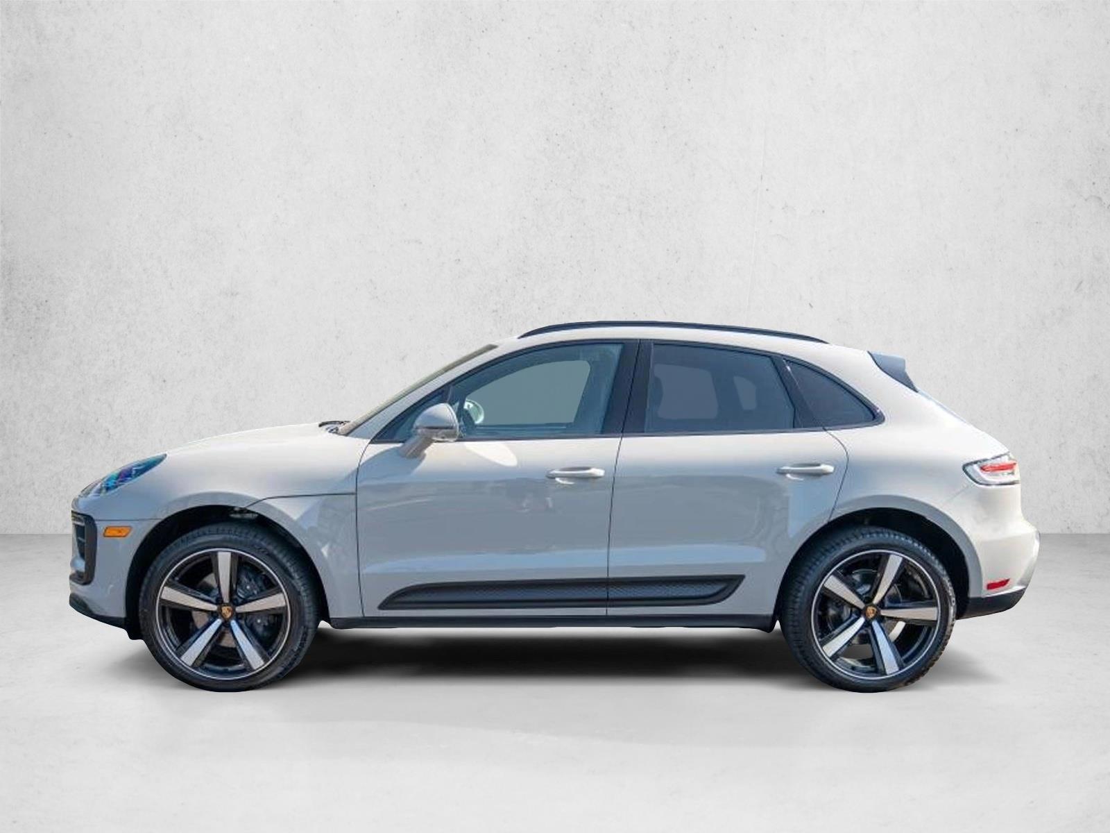 Thumbnail: 2026 Porsche Macan - 2