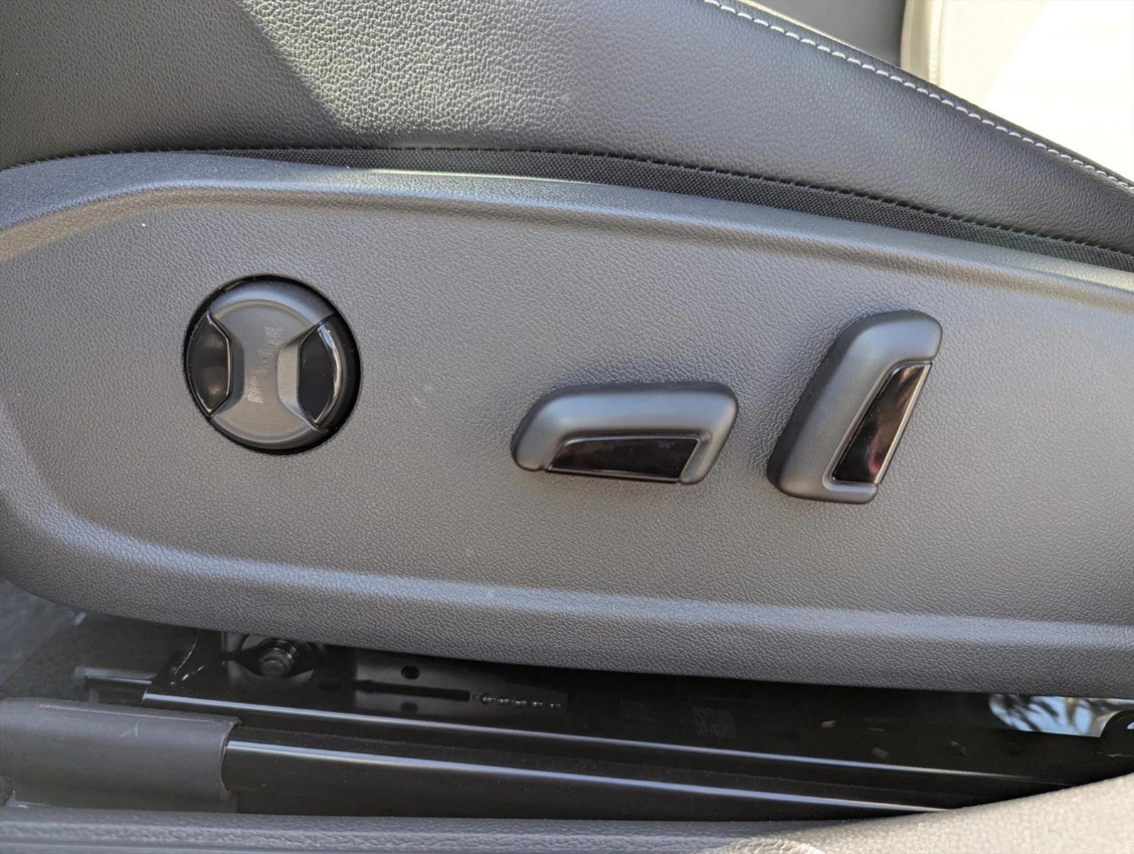 Thumbnail: 2026 Volkswagen Jetta - 3